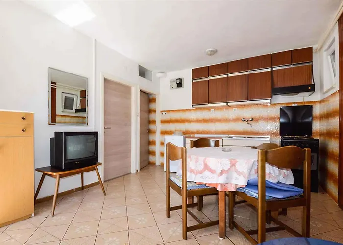 In With One-bedroom 3 * 普拉