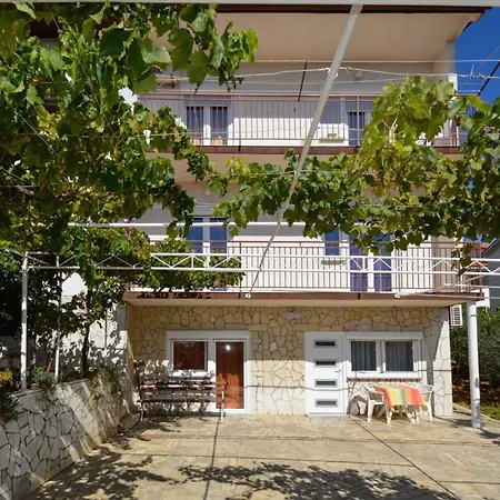 In With One-bedroom 3 Pula